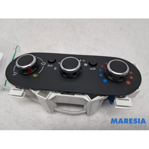 Renault - Trafic - Heater control panel