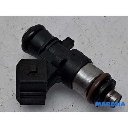 Renault - Kangoo - Injector (petrol injection)