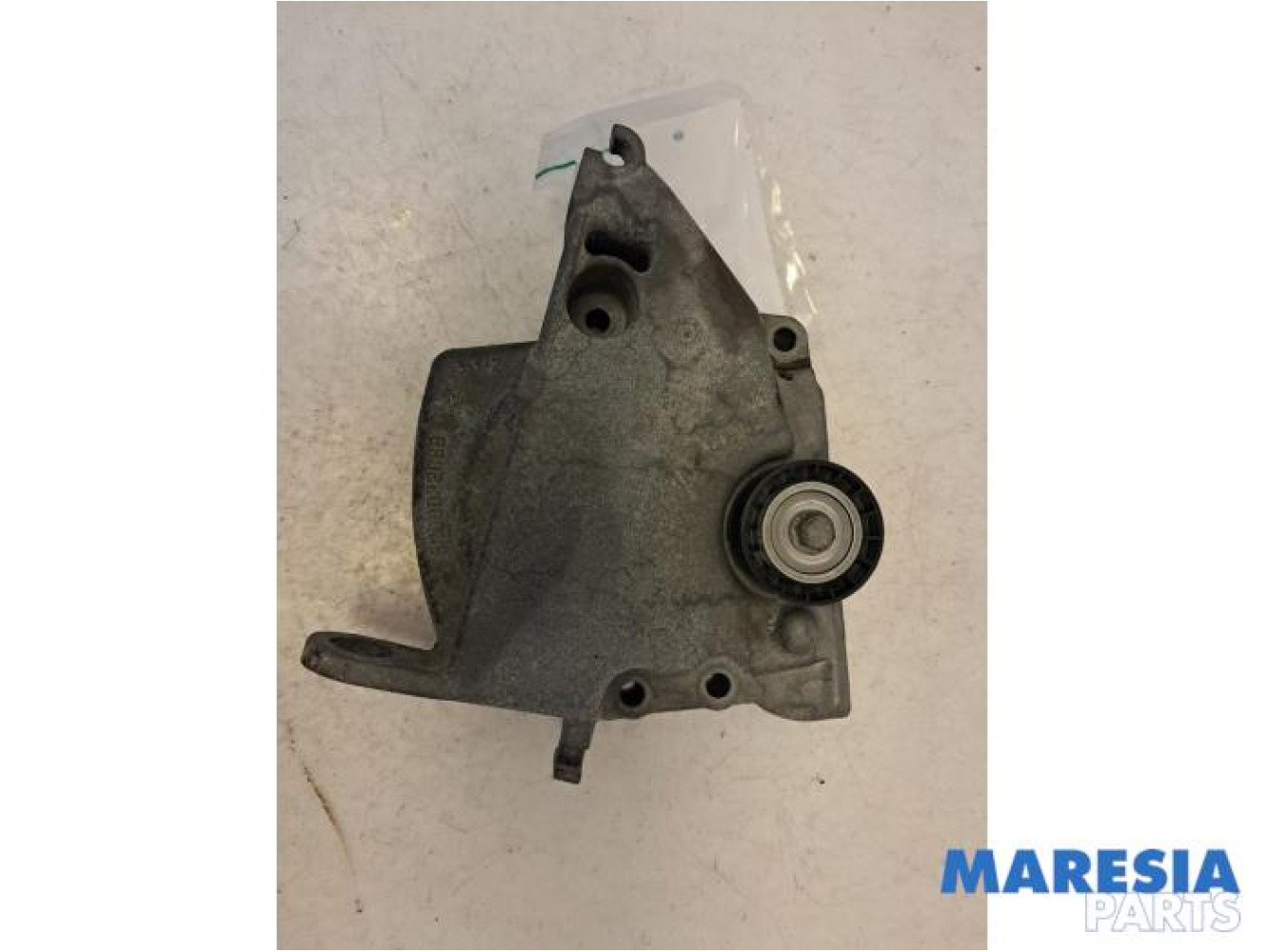 Renault - Kangoo - Engine mount