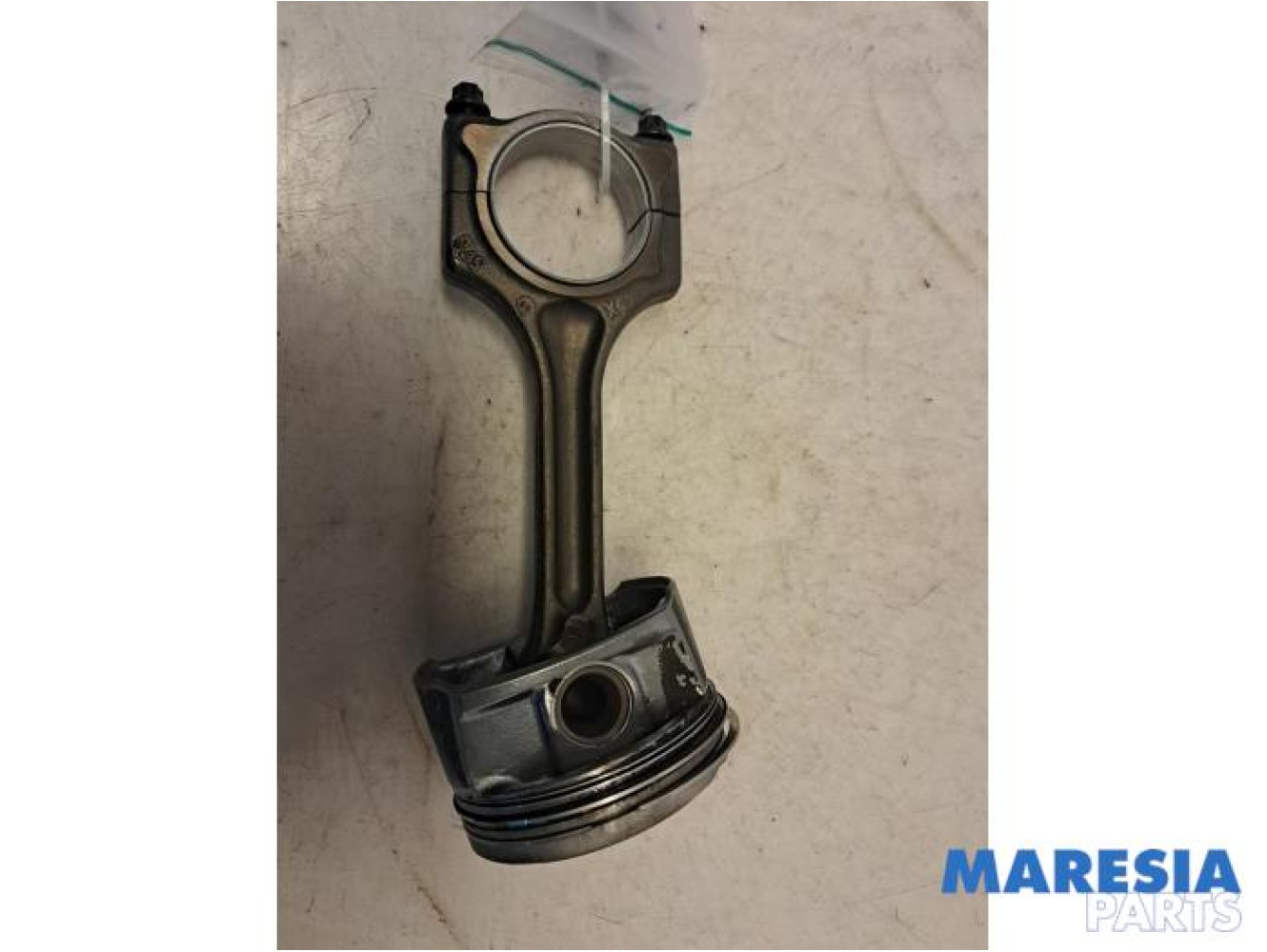 Citroen - DS3 - Connecting rod