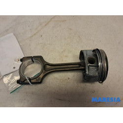 Citroen - DS3 - Connecting rod