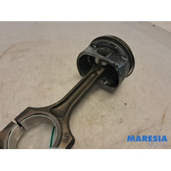 Citroen - DS3 - Connecting rod