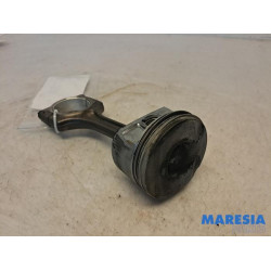 Citroen - DS3 - Connecting rod