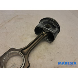 Citroen - DS3 - Connecting rod