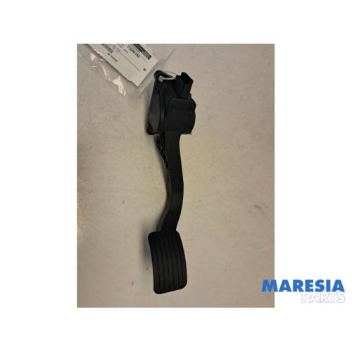 Citroen - Berlingo - Accelerator pedal