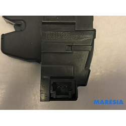 Citroen - Berlingo - Tailgate lock mechanism
