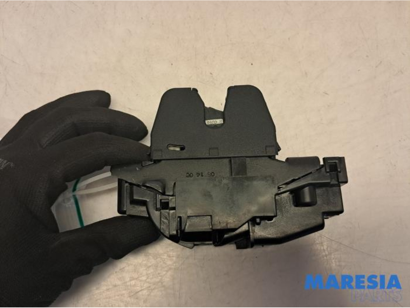 Citroen - Berlingo - Tailgate lock mechanism