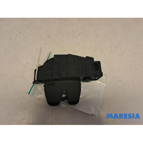 Citroen - Berlingo - Tailgate lock mechanism