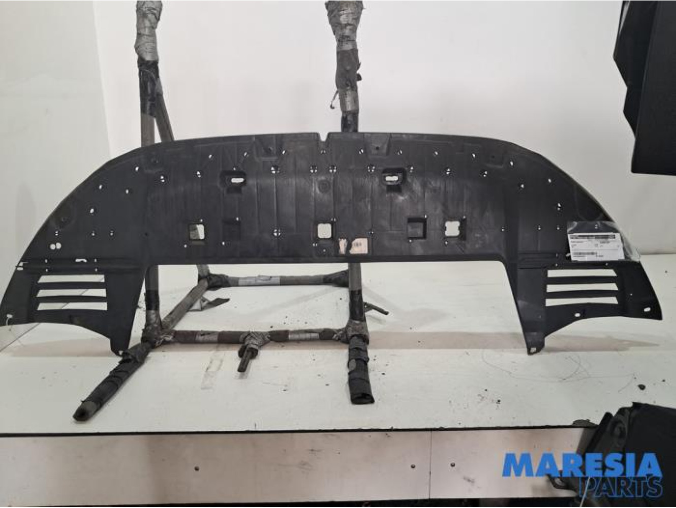 Peugeot - 308 - Bumper bottom