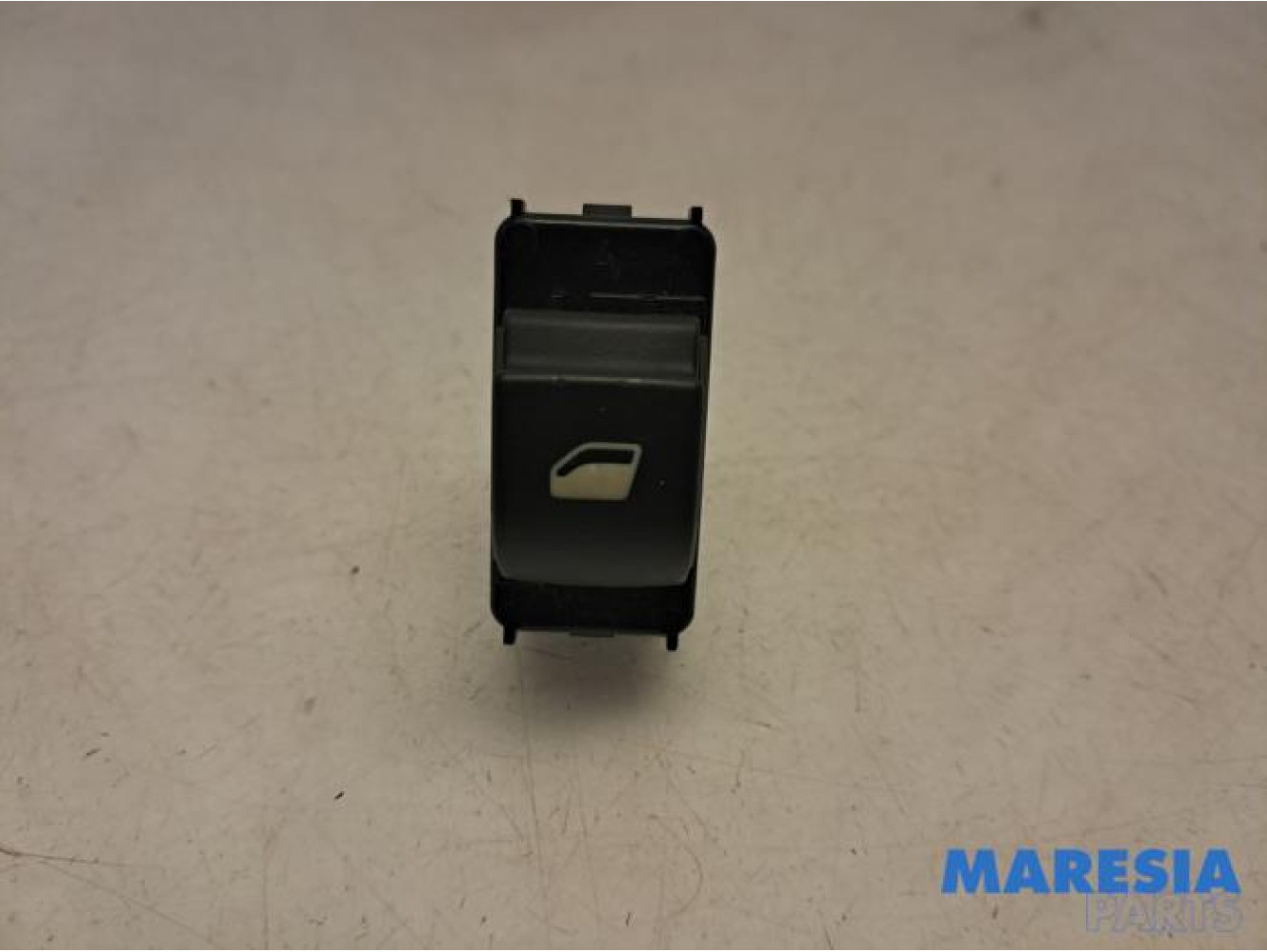 Citroen - Berlingo - Electric window switch