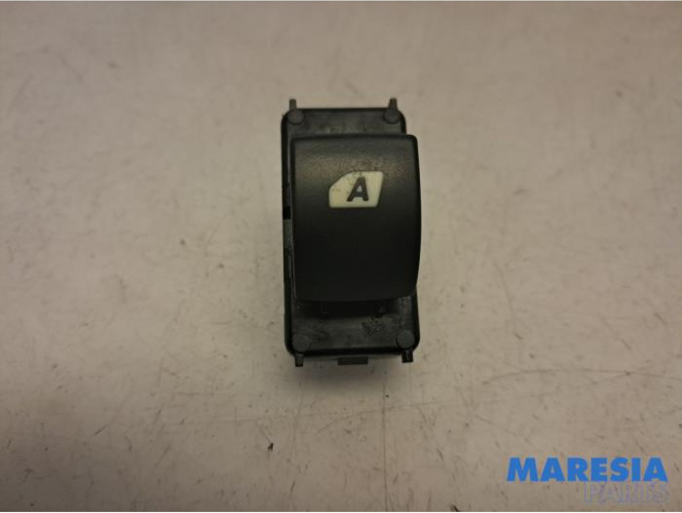 Citroen - Berlingo - Electric window switch