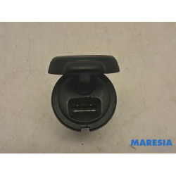 Citroen - Berlingo - AUX / USB connection
