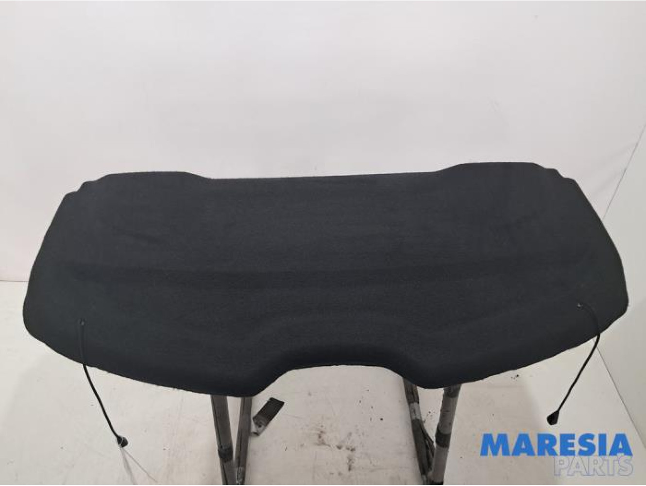 Peugeot - 208 - Parcel shelf