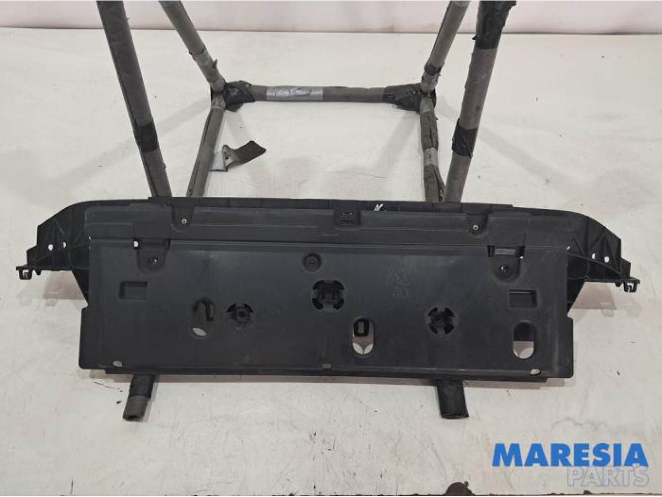 Peugeot - 208 - Front bumper frame