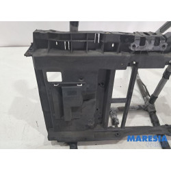 Peugeot - 208 - Front panel