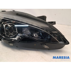 Peugeot - 308 - Koplamp rechts