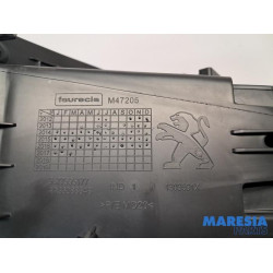 Peugeot - 308 - Handschuhfach