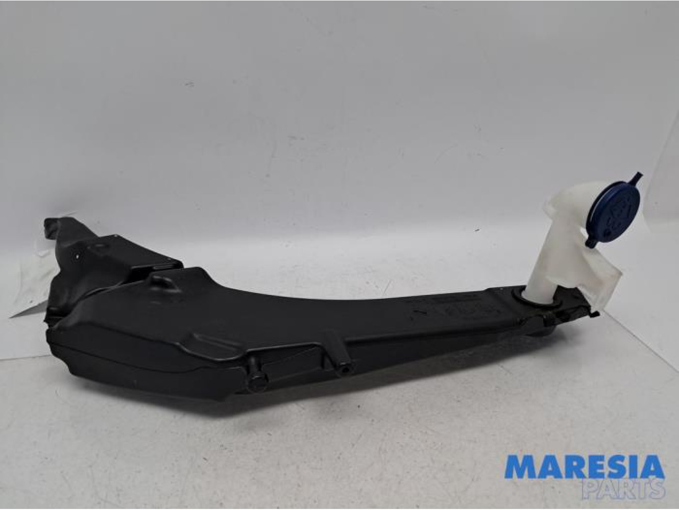 Peugeot - 308 - Front windscreen washer reservoir
