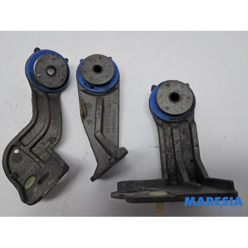 Peugeot - 308 - Support (miscellaneous)