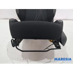 Peugeot - 208 - Sitz links