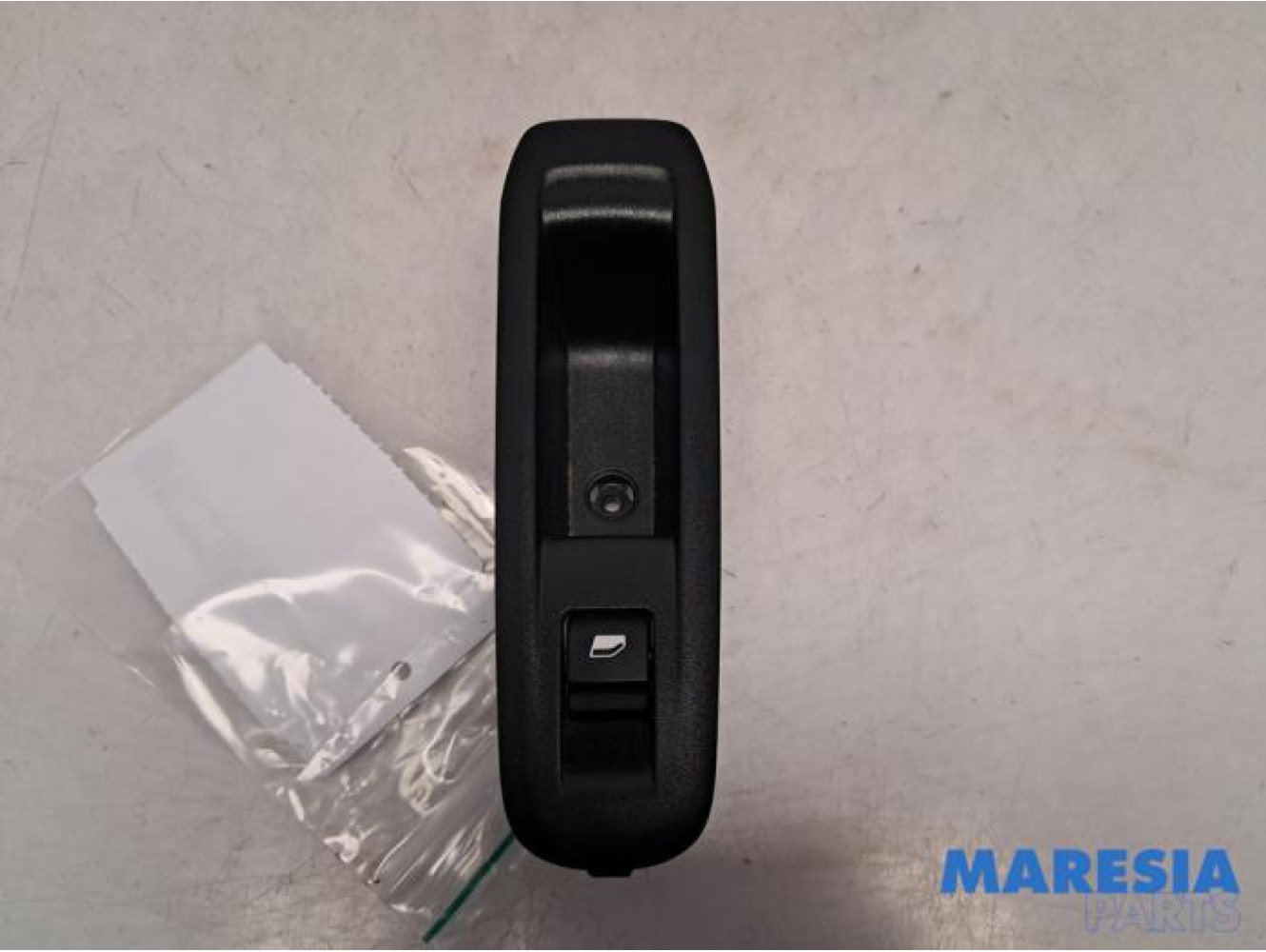 Peugeot - 308 - Electric window switch