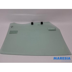 Peugeot - 308 - Rear door window 4-door, left