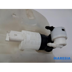 Peugeot - 208 - Front windscreen washer reservoir