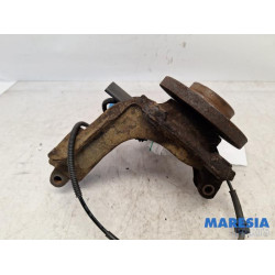 Peugeot - 208 - Fusee links-voor
