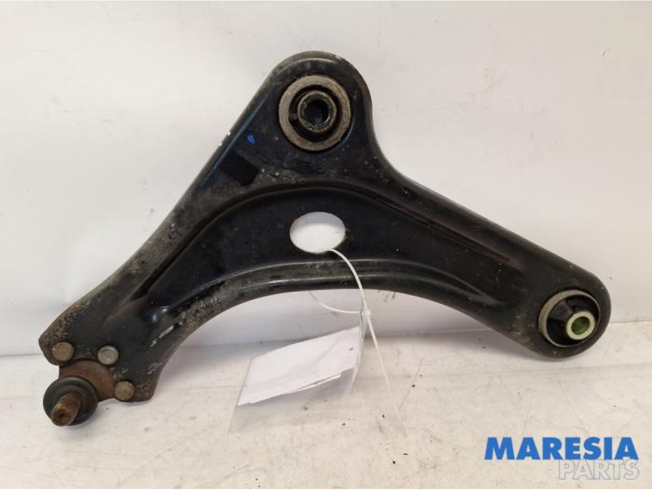 Peugeot - 208 - Front lower wishbone, left