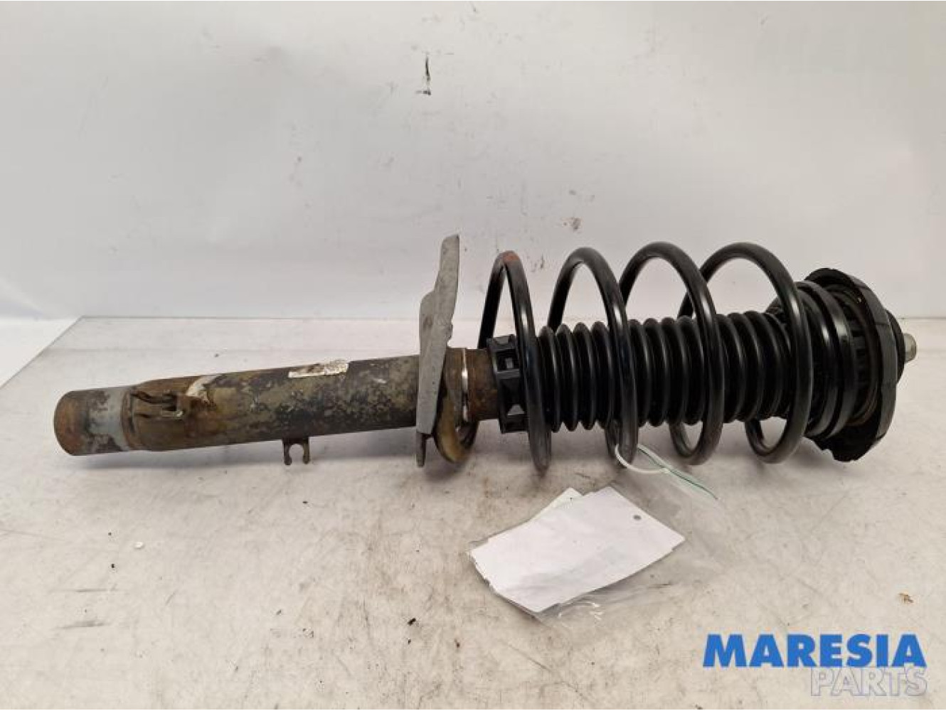Peugeot - 208 - Front shock absorber rod, left
