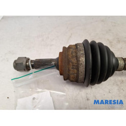 Peugeot - 208 - Front drive shaft, left