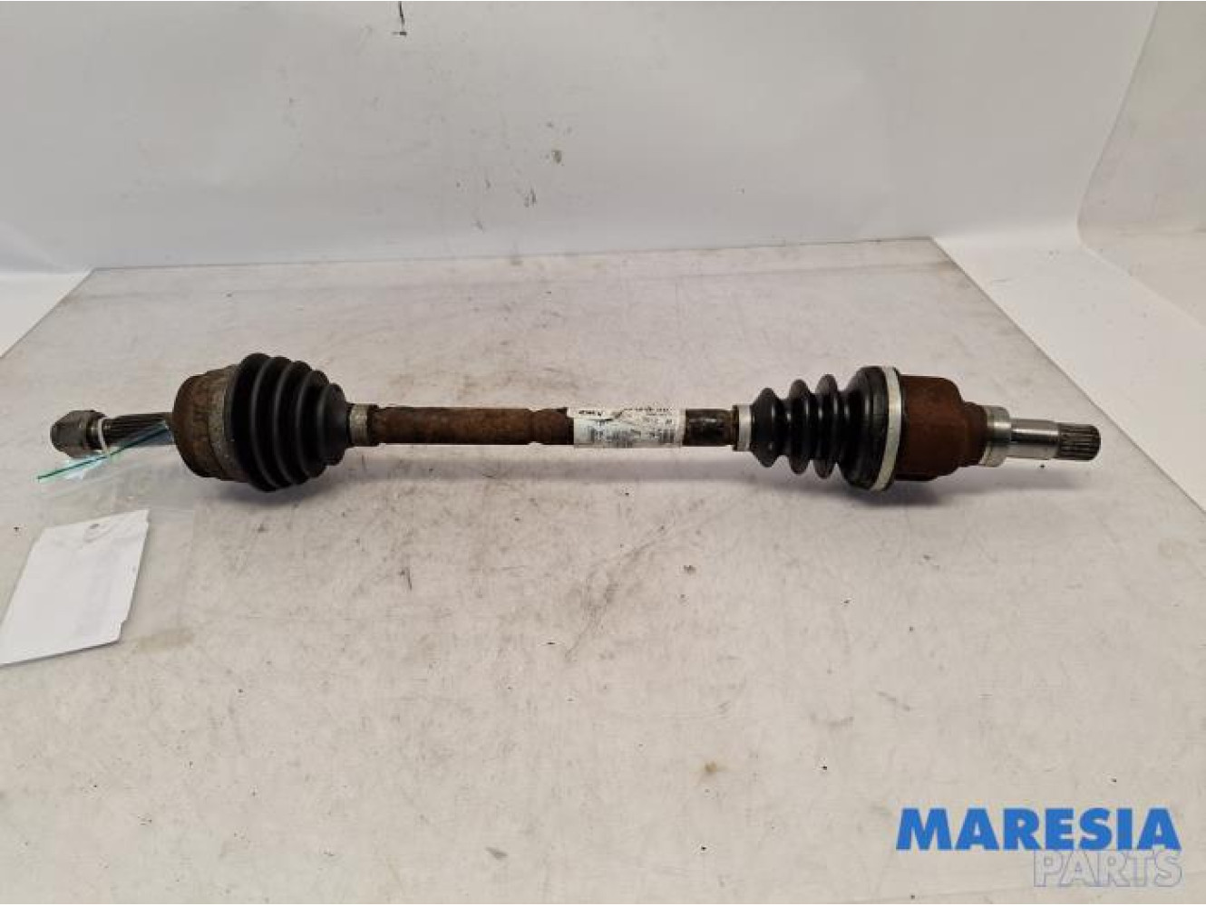 Peugeot - 208 - Front drive shaft, left