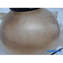 Peugeot - 308 - Expansion vessel