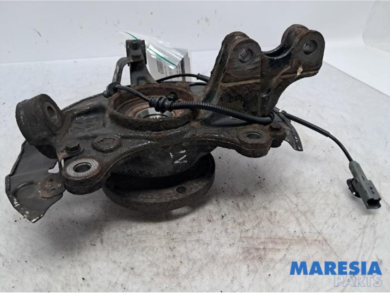 Peugeot - 308 - Fusee links-voor