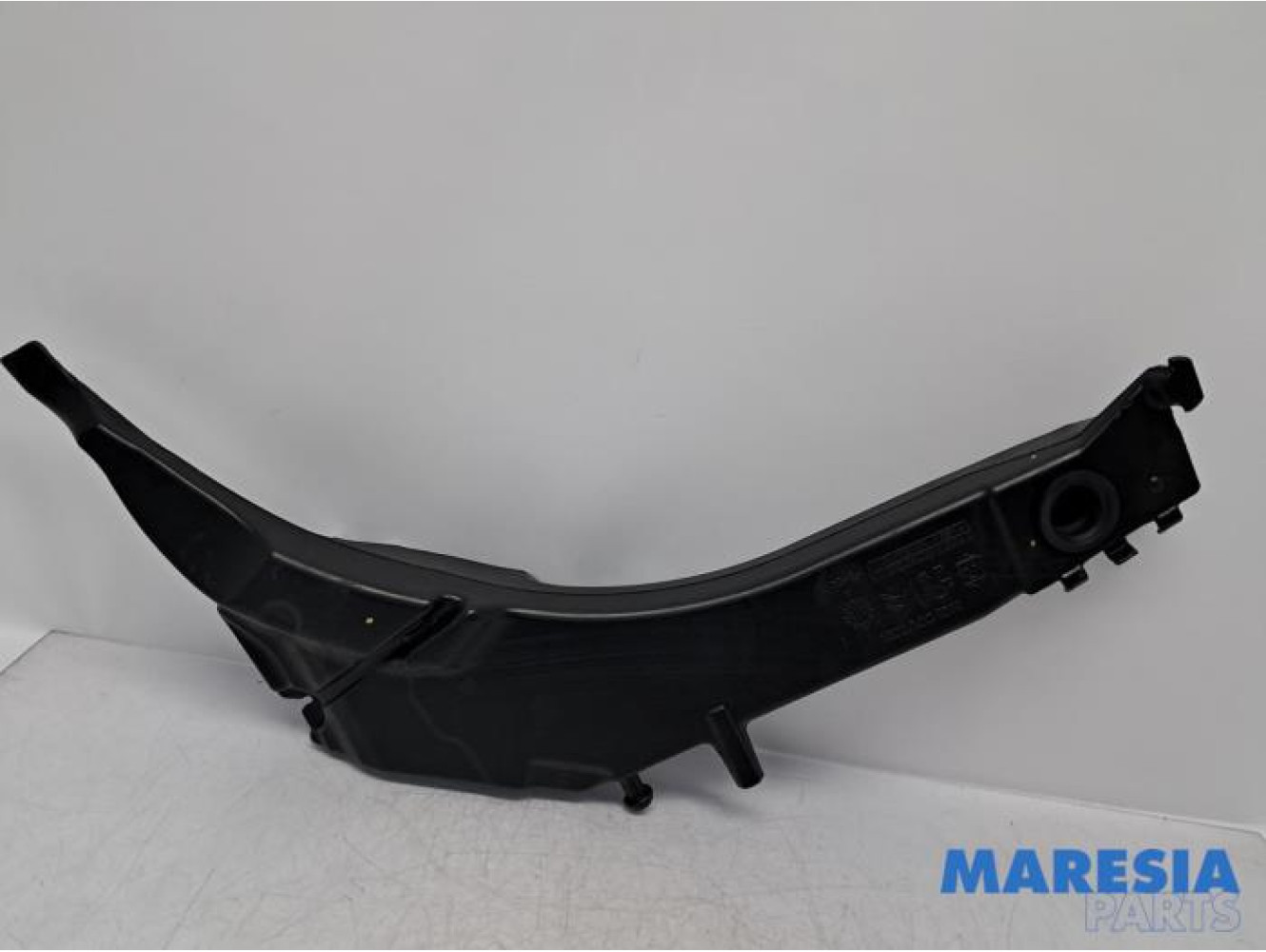 Peugeot - 308 - Front windscreen washer reservoir