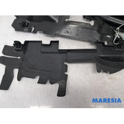 Peugeot - 308 - Support (miscellaneous)