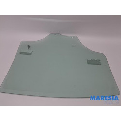 Peugeot - 208 - Rear door window 4-door, left