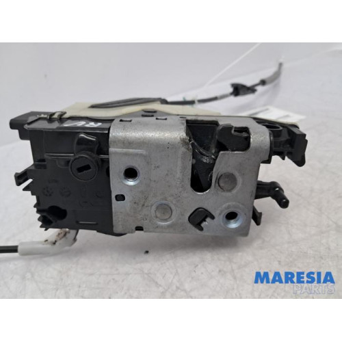 Peugeot - 208 - Front door lock mechanism 4-door, right
