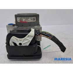 Peugeot - 208 - ABS Pumpe