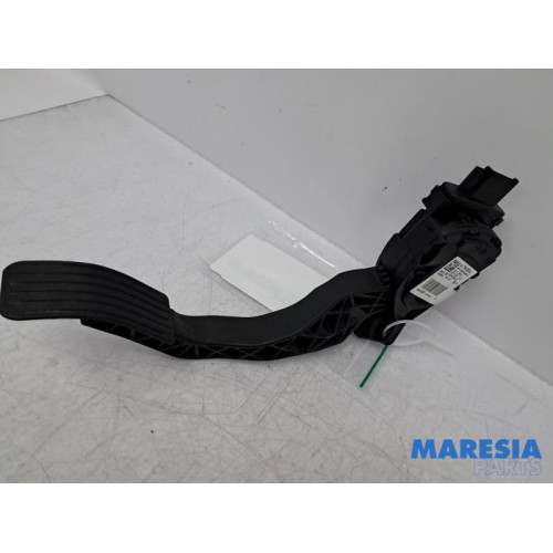 Peugeot - 208 - Accelerator pedal