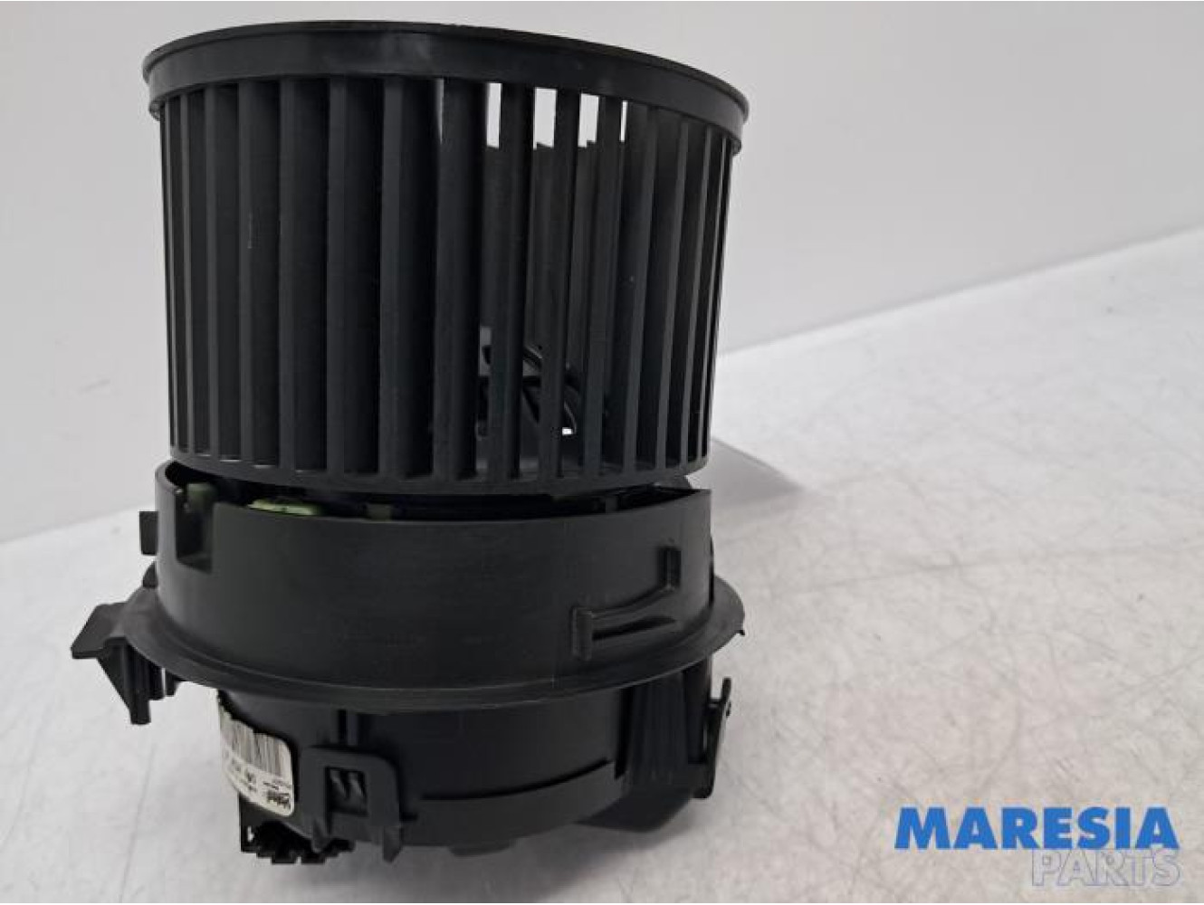 Peugeot - 208 - Heating and ventilation fan motor