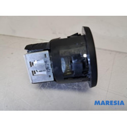 Peugeot - 208 - Connexion USB