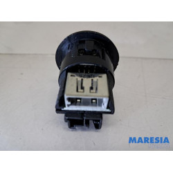 Peugeot - 208 - Connexion USB