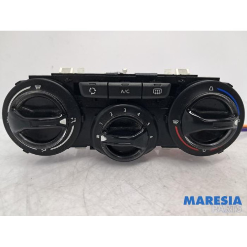 Peugeot - 208 - Heater control panel