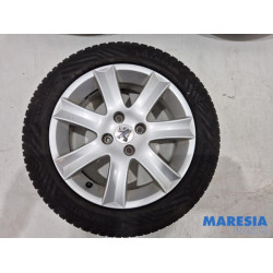 Peugeot - 207 - Sportvelgenset + banden