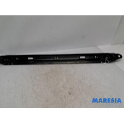 Citroen - Berlingo - Radiator bar
