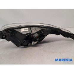 Peugeot - 208 - Headlight, right