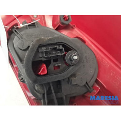 Peugeot - 208 - Achterlicht links