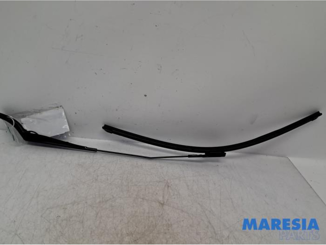 Citroen - Berlingo - Front wiper arm