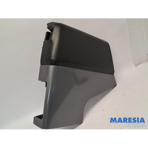 Renault - Trafic - Bumperhoek links-achter